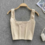 Rückenfreies, kurzes Tanktop in Uni-Farbe – Zayra