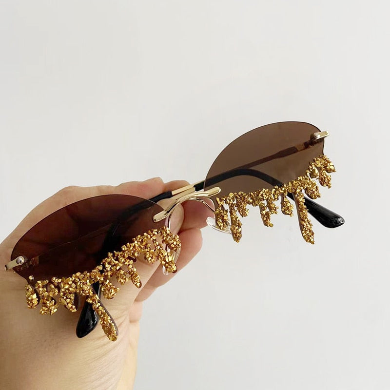 'Cry me a Glitter' Sunglasses | Let the festival season begin!
