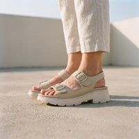 Sandalen Met Grove Plateauzool - Renee