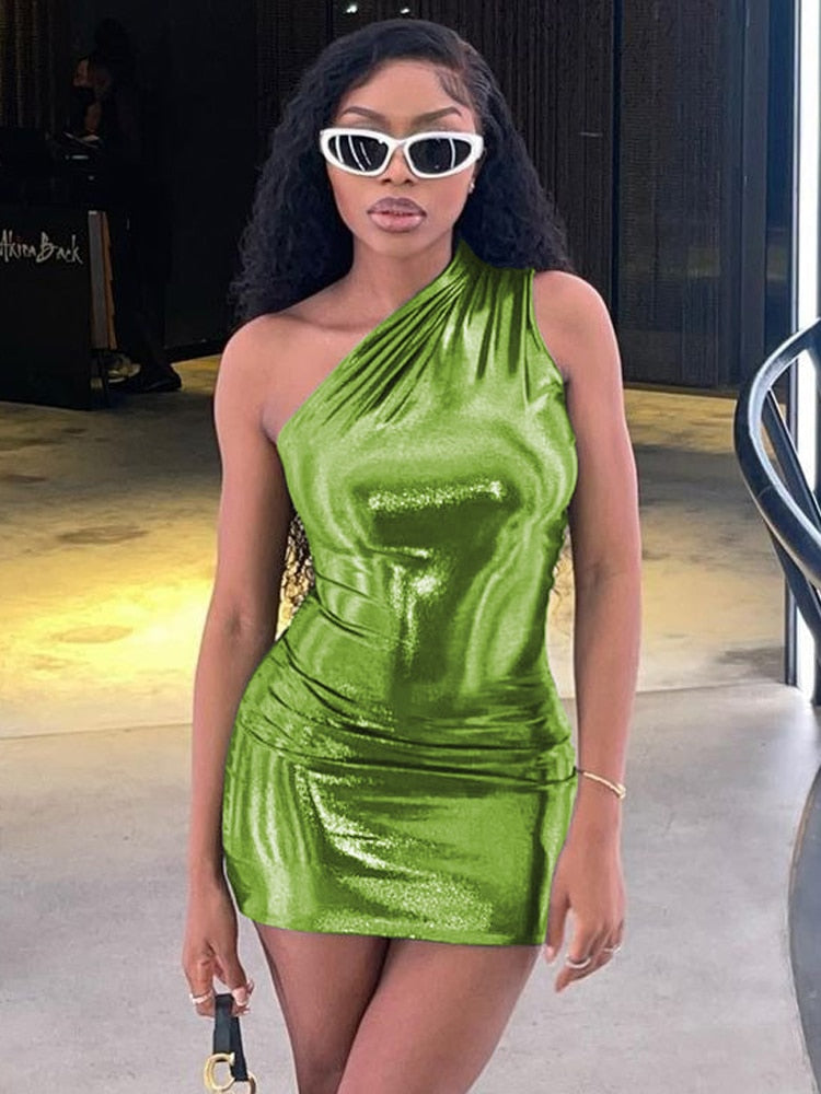 Djuna One-Shoulder Kleid | Ein Kleid, um aufzufallen