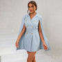 Manouk Cape Kleid | Füge deiner Garderobe einen Hauch von Klasse und Eleganz hinzu