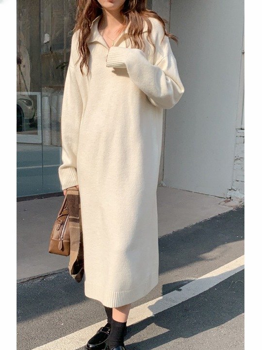 Bequemes Pulloverkleid