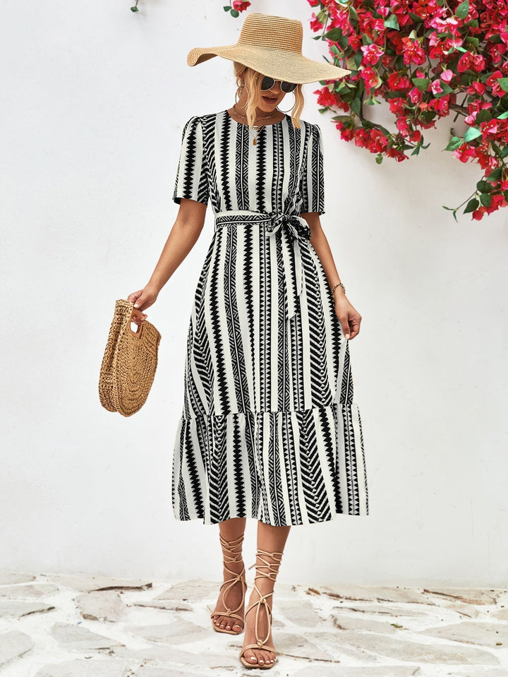 Schwarz-Weiß Gestreiftes Midi-Kleid – Elise