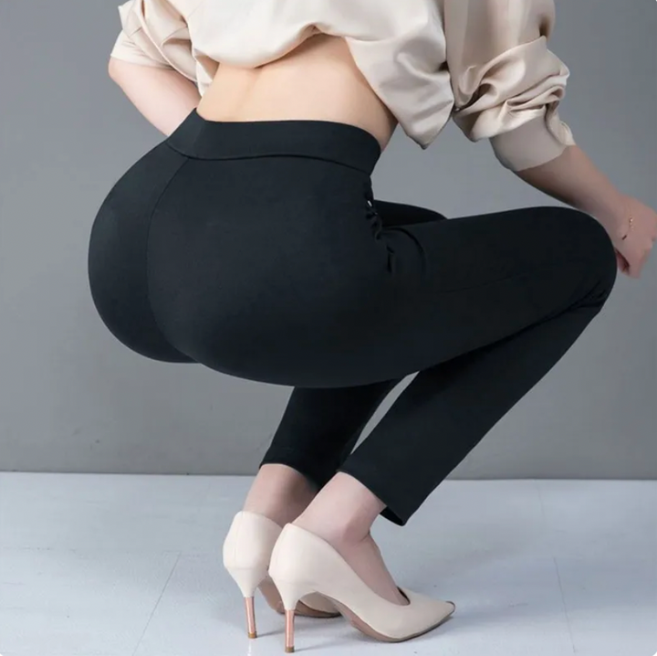 Gerade Damenhose mit elastischem hohem Bund - Sophia
