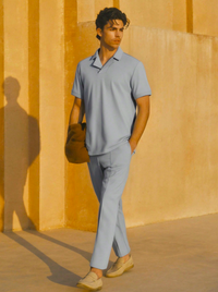 Modernes graues Herren-Sommeroutfit – Nico