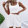 Trendiges zweiteiliges Sommeroutfit für Damen mit Shorts und Croptop - Livia
