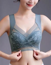 Sexy Lace Bralette | With beautiful V-neck for extra style!