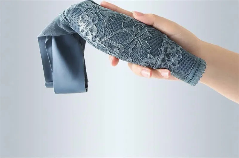 Sexy Lace Bralette | With beautiful V-neck for extra style!