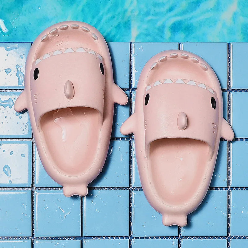 Uniseks Lichtgewicht Zomerslippers met Haaienontwerp – FinSteps
