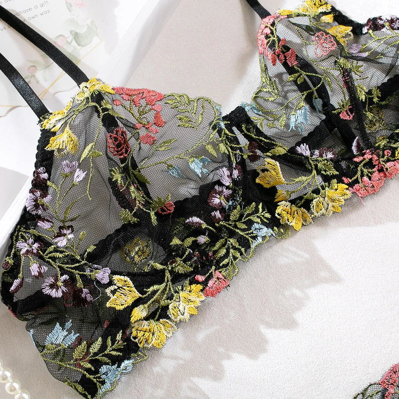 Kanten Lingerie Set | Two-piece with beautiful embroidery