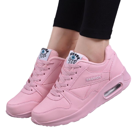Zachtroze sneakers met veters en luchtkussenzool, gedragen met zwarte legging, op witte achtergrond 1