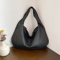 Trendige Gewebte Schultertasche - Ruby