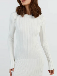 Gracie Gestricktes Maxikleid | Eng & schmeichelhaft