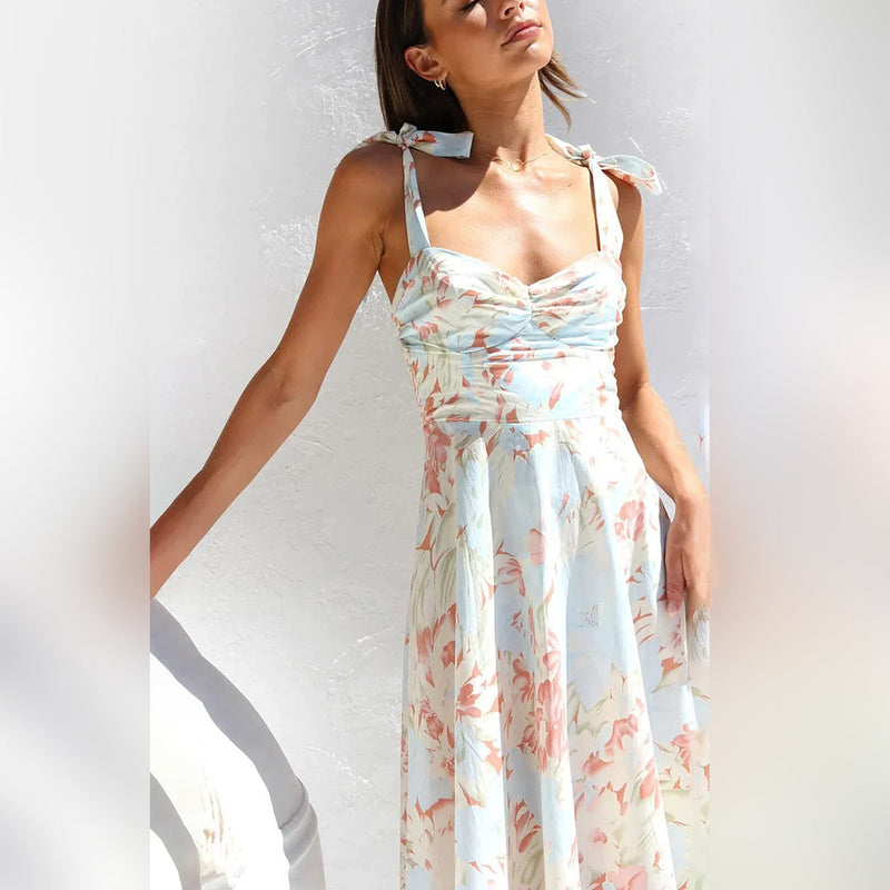 Geblümtes Midikleid aus leichtem Stoff – Alina