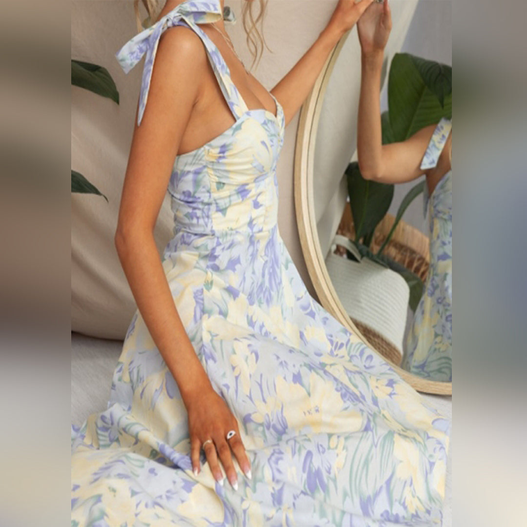 Geblümtes Midikleid aus leichtem Stoff – Alina