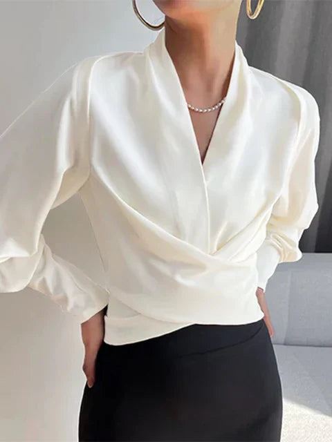 Trendige Damenbluse mit V-Ausschnitt - Elena
