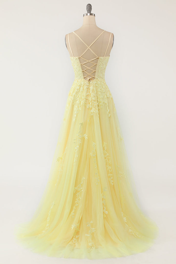 Fashionable Tulle Evening Dress with Appliqués - Victoria