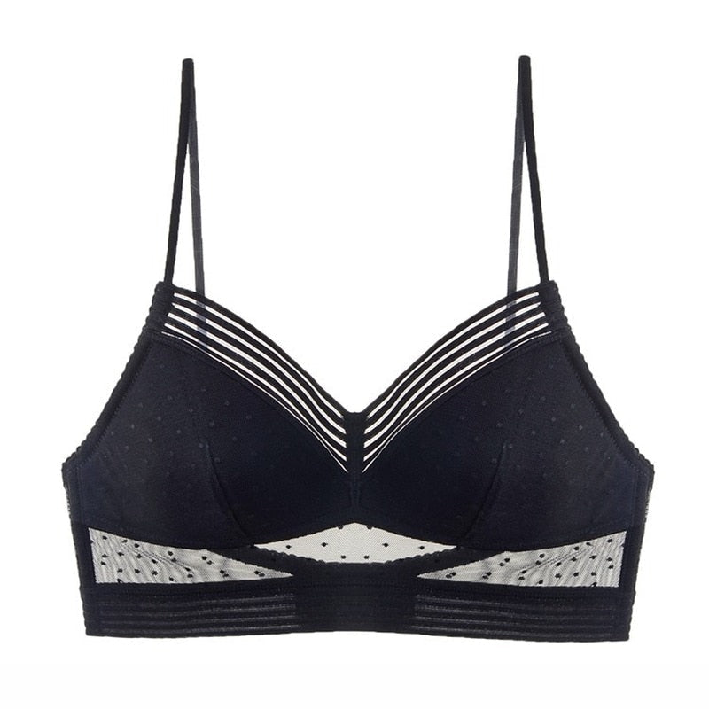 Losse zwarte bralette van voren met gestippeld mesh, gestreepte V-rand en doorzichtige inzet onder de cups. 8