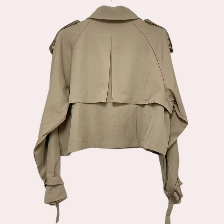 Korte Damesjas met Moderne Uitstraling - Sienna