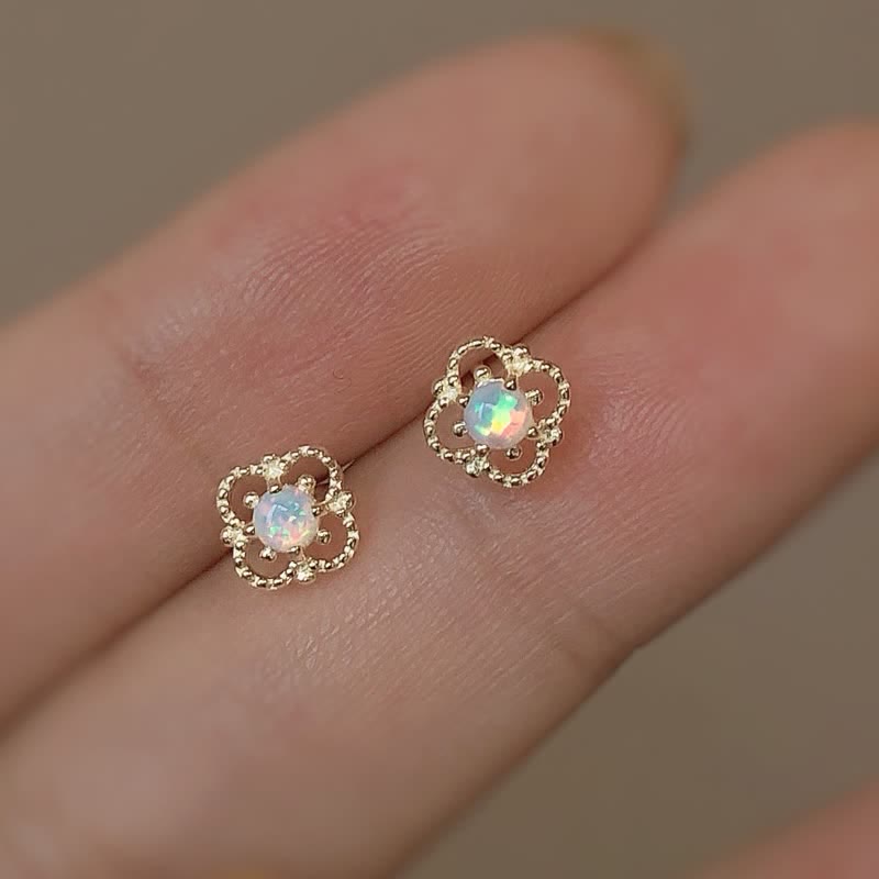 Zarte Vintage Ohrringe mit Opal - Seraphina