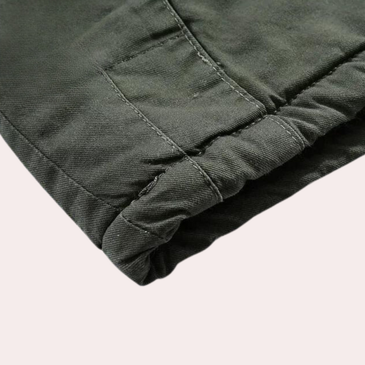 Gefütterte Herren-Winterjacke mit warmer Kapuze - Logan