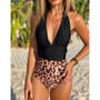 Badeanzug mit Rüschen-Akzent: Elegant am Strand!