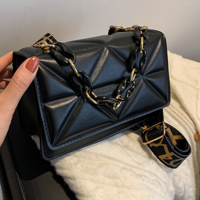 Savannah Quilted Handbag | Stylish & Trendy