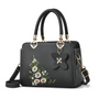 Flora Crossbody Tasche | Mit wunderschöner Stickerei