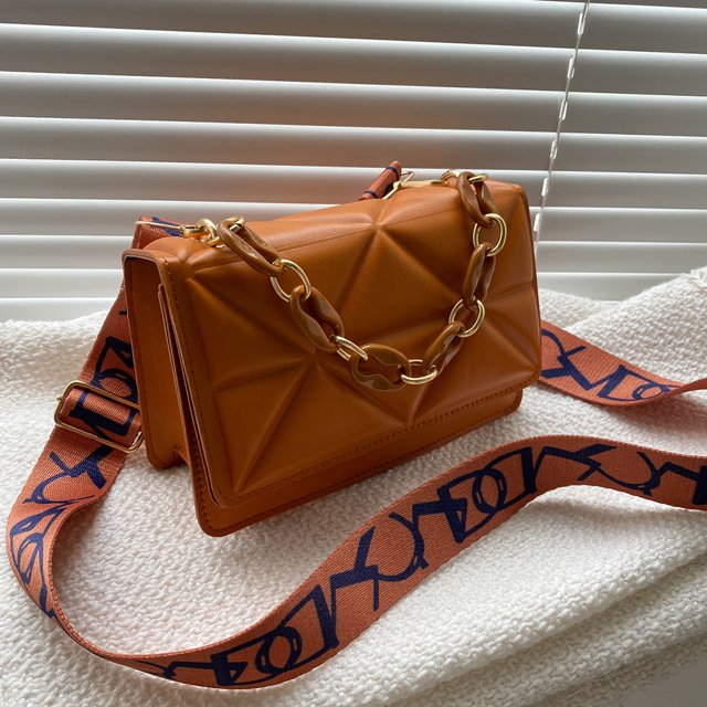 Savannah Quilted Handbag | Stylish & Trendy