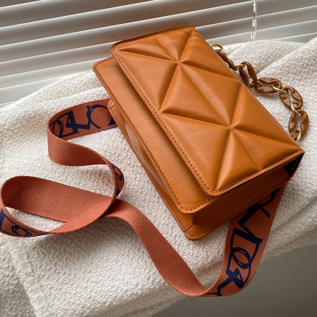 Savannah Quilted Handbag | Stylish & Trendy
