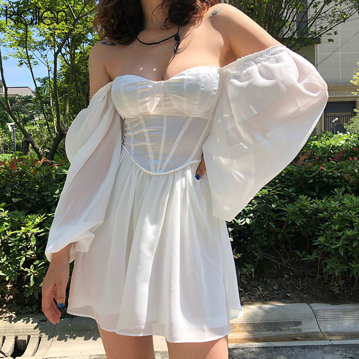 Fayza Kleid | Ein romantisches, weißes Sommerkleid