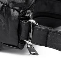 Carly Messenger Tasche | Praktisch & vintage