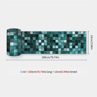 Opgerolde strook met kleine mozaïektegeltjes in turquoise en groenblauwe tinten, naast de afmetingen 31