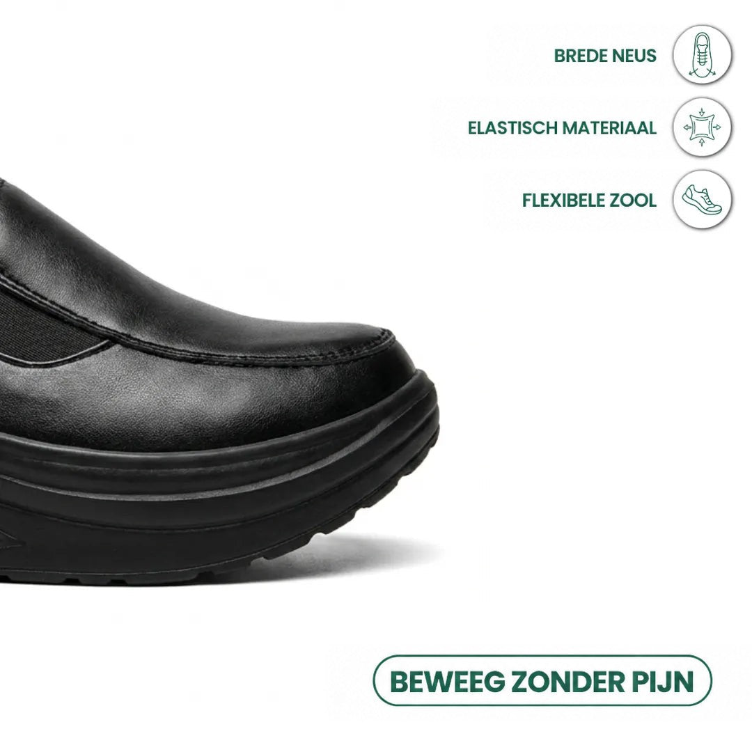 Detail van de brede zwarte neus met elastisch materiaal en flexibele zool, met kenmerkpictogrammen 5