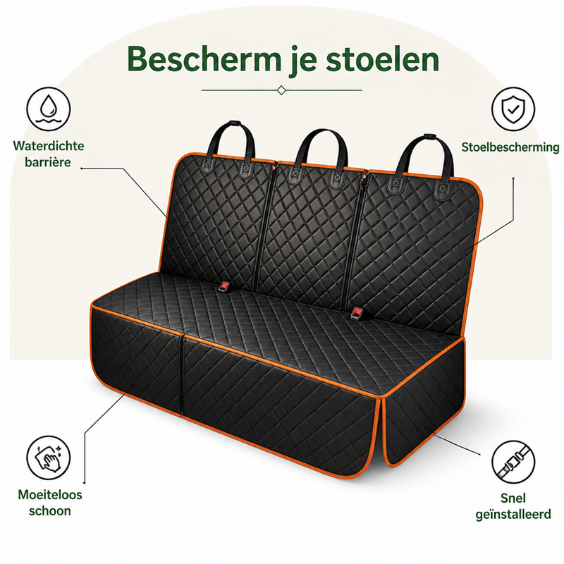 Productoverzicht van de zwarte gewatteerde achterbankhoes met oranje bies, drie ophanglussen, rode gespopeningen en zijflappen, met pictogrammen rondom. 2