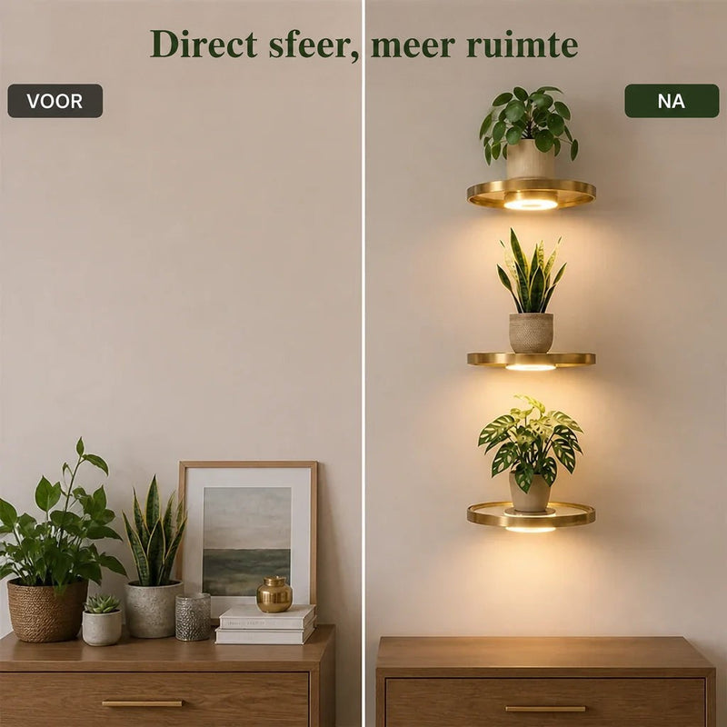 Voor-en-nawerking naast elkaar: links een dressoir vol planten en decoratie, rechts een lege wand met drie verlichte gouden plantenplanken erboven. 4