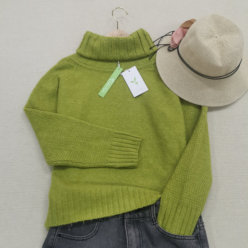 Light Green, Oversized Knitted Turtleneck Sweater - HerbstGlanz