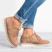 Dames Derby schoenen van suède met brogue-details – Carisse
