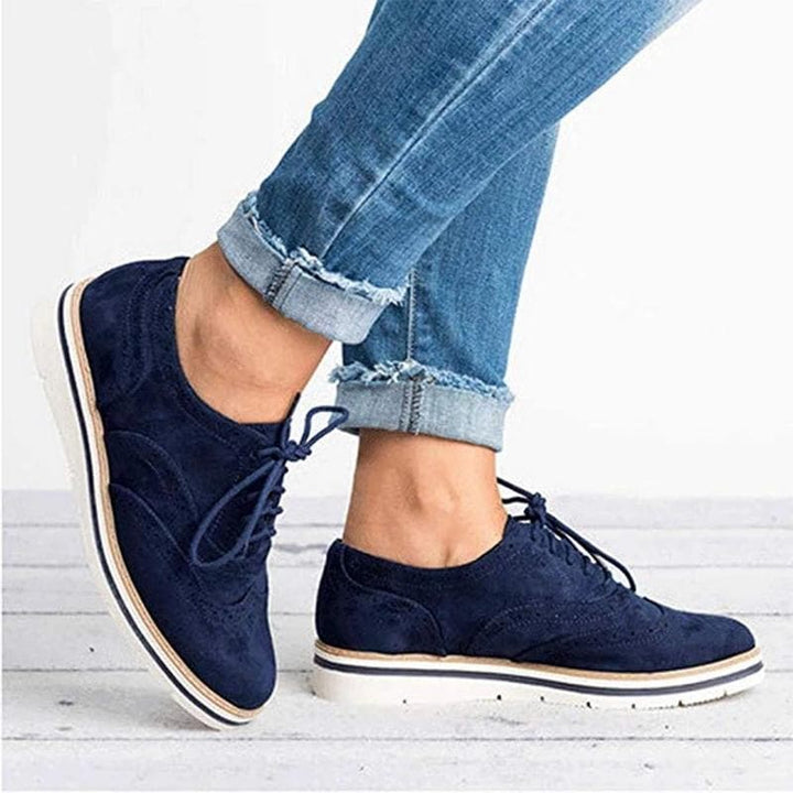 Dames Derby schoenen van suède met brogue-details – Carisse