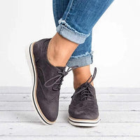 Dames Derby schoenen van suède met brogue-details – Carisse