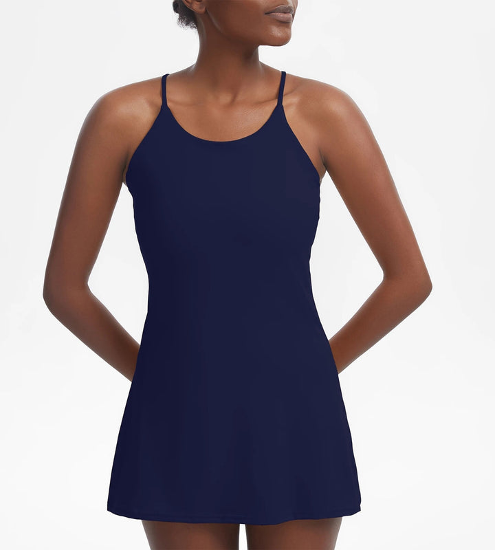 Aktives Sportkleid mit integrierten Shorts und Taschen - Liana