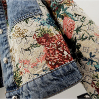 Trendige Blumen-Jeansjacke für Damen - Amaline