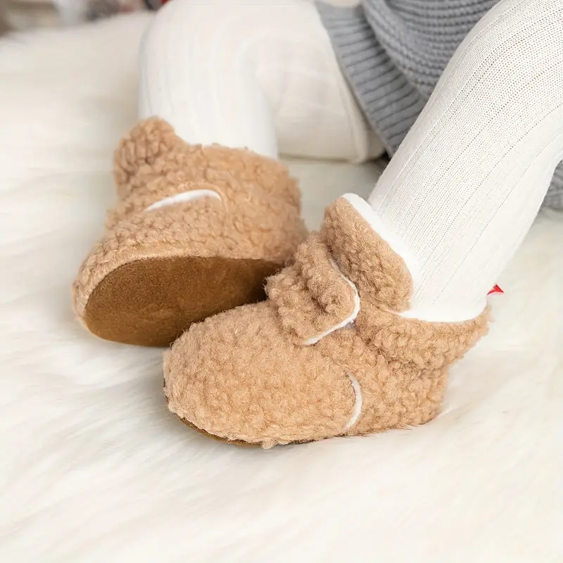 Children's Slipper Socks made of Teddy Fabric – SnugglePaws
