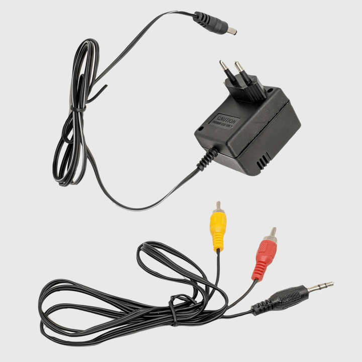 Retro TV Game Console – PixelPlay