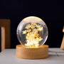 Kristallkugel-Lampe mit Ewigen Blumen – Lumora