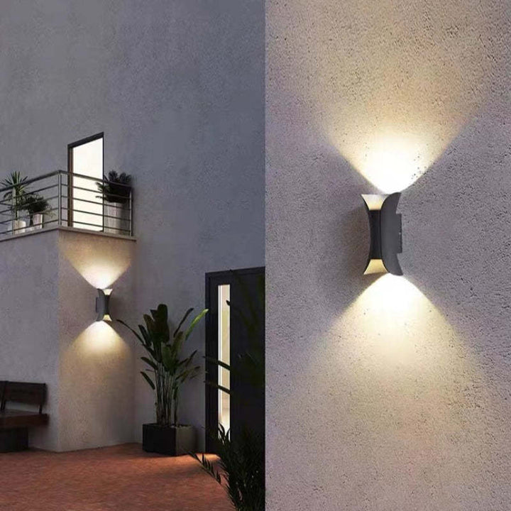 Moderne LED-Außenwandleuchte - LumiEdge