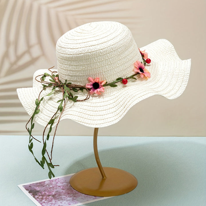 Chapeau de paille d’été pour femme avec détails floraux et fruités – Solène