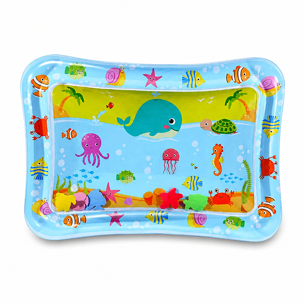 Rechthoekige lichtblauwe waterspeelmat met een walvis, octopus, schildpad, krabben en gekleurde drijvende zeediertjes, van bovenaf op een witte achtergrond. 7