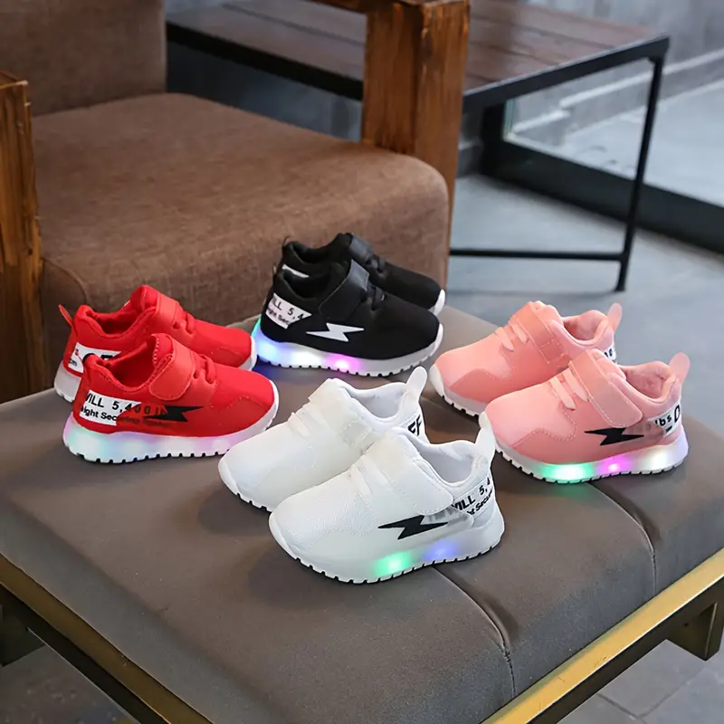 Bequeme Kleinkind-Sneaker mit LED-Beleuchtung - GlowSteps