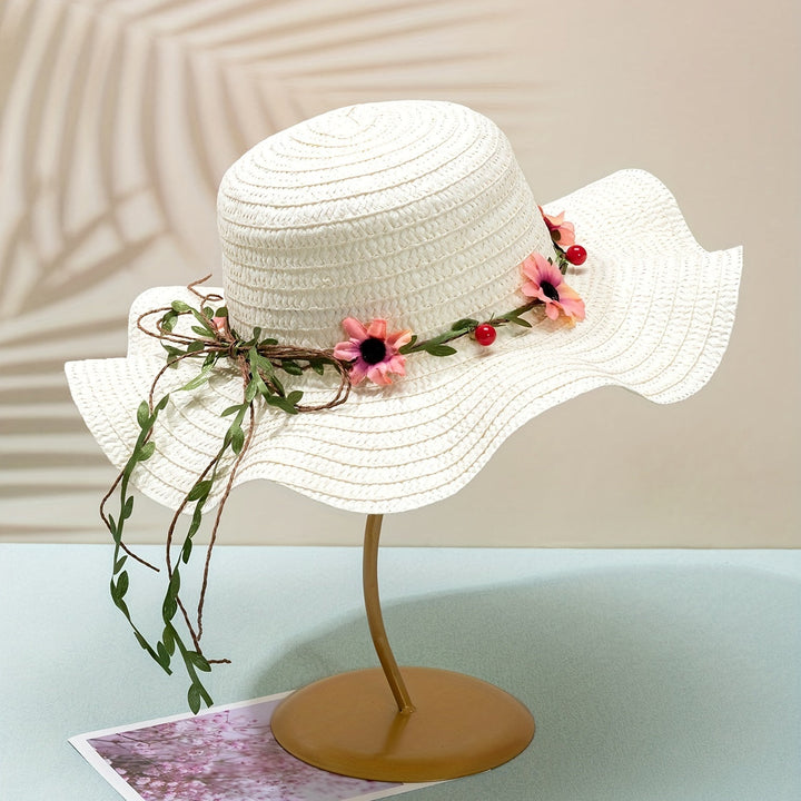 Chapeau de paille d’été pour femme avec détails floraux et fruités – Solène